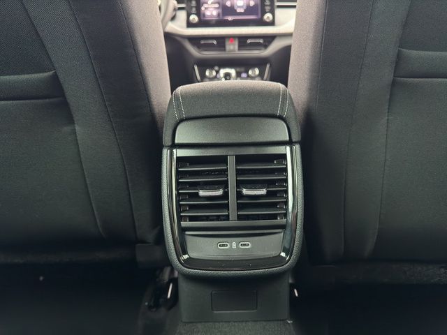 Skoda Kamiq Tour*CAM*4xPDC*SHZ*MATRIX*KESSY*