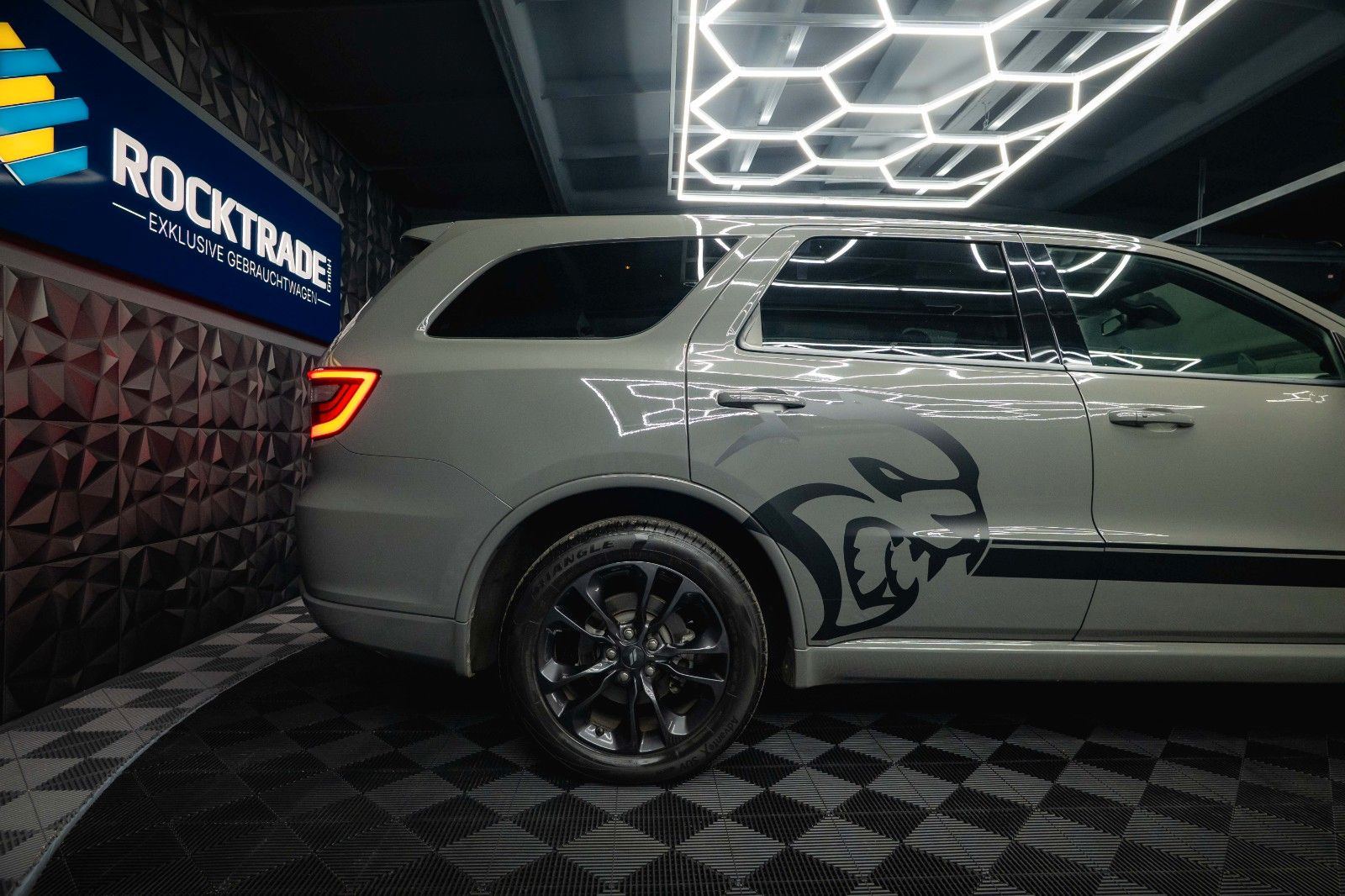 Fahrzeugabbildung Dodge Durango 5.7 V8 R/T 4x4 Night-Paket Modell 22 LED