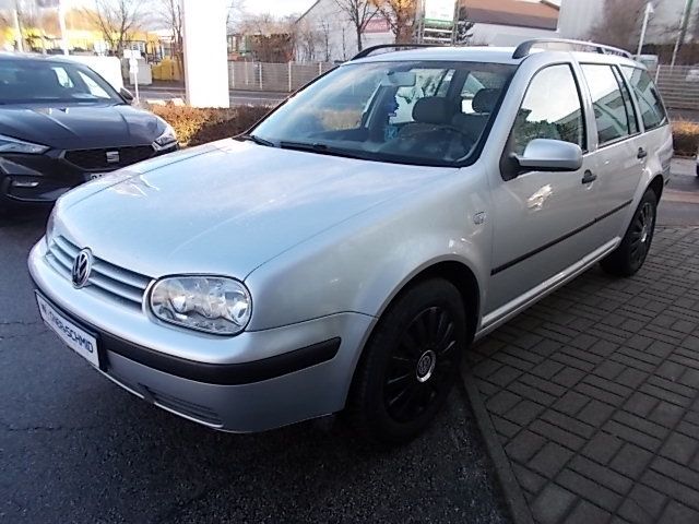 Volkswagen Golf Combi 1,4 75PS UNFAll