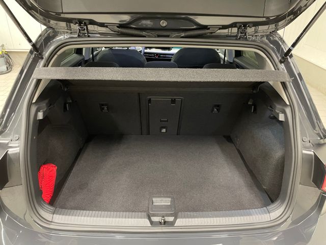 Golf VIII Life 1.5 TSI LED-PLUS NAVI ACC SHZ