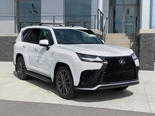 Lexus LX 700h F Sport  T1  132.000€
