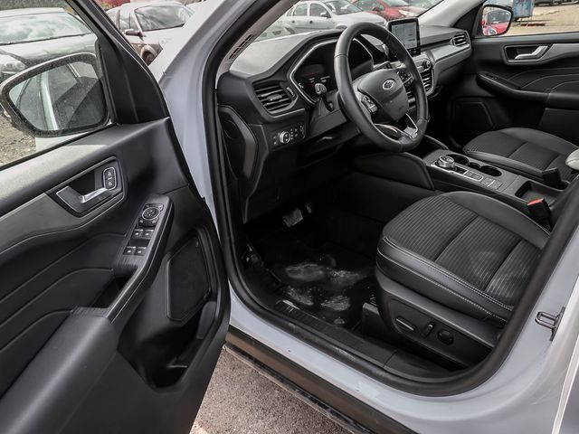 Ford Kuga 2.5 Plug-In Hybrid Titanium X Stauassistent