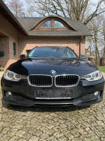 BMW 320 d Touring/XENON/PANO/NAVI