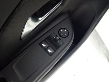 Bild 11 Opel Corsa F 1.2 Edition Klima BT Sitz+Lenkradheizung