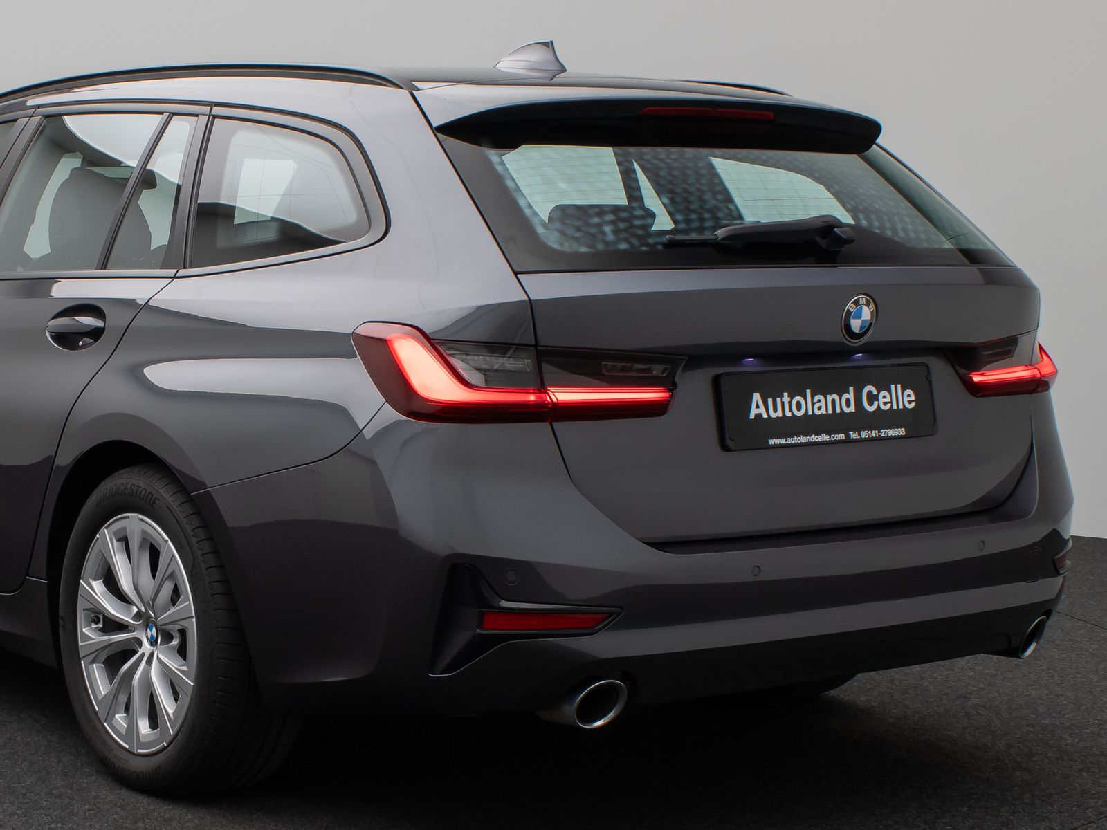 Fahrzeugabbildung BMW 320d DAB HiFi CockPitPro Lordos Alarm PDC Sport