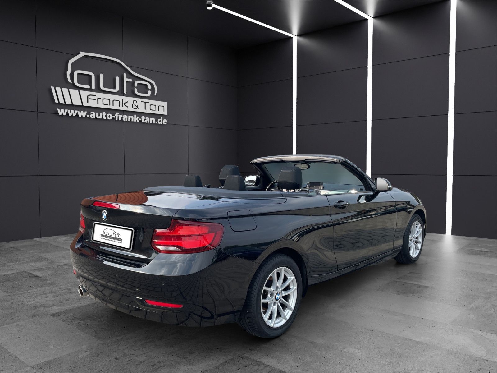 Fahrzeugabbildung BMW BMW 220 i Cabrio*Automatik*LED*PDC*DAB*