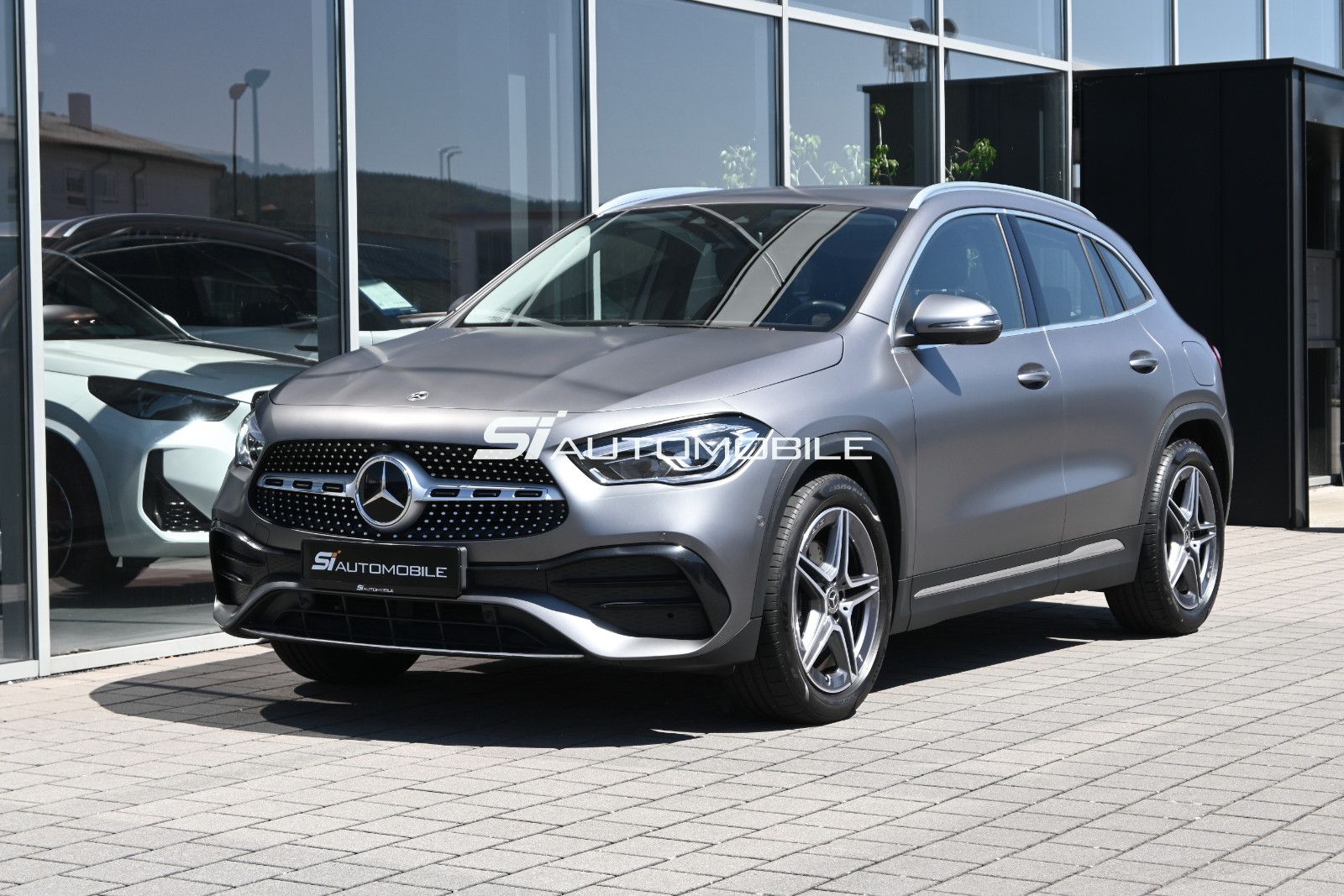 Fahrzeugabbildung Mercedes-Benz GLA 220 d 4M. AMG °ACC°AHK°STHZG°360°8x19-ZOLL°