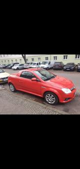Opel Tigra Cabrio - Opel Corsa mit Benzin-Antrieb: Cabrio