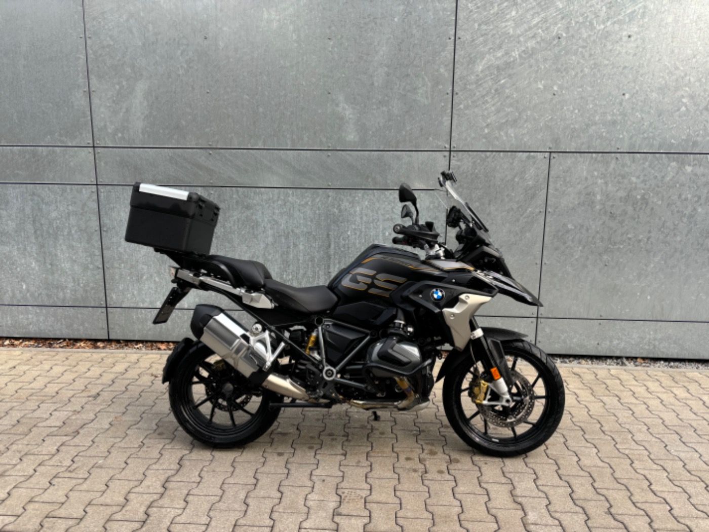 Fahrzeugabbildung BMW R 1250 GS Exclusive 4 Pakete Topcase