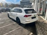 Volkswagen Golf VIII Var. R-Line 2.0 TSI+DSG+MATRIX-LED+ACC - Volkswagen Golf mit Benzin-Antrieb: Standheizung