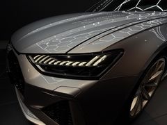 AUDI RS6 4.0 TFSI*PANO*B&O*HEADUP*AHK*STANDHEIZUNG*