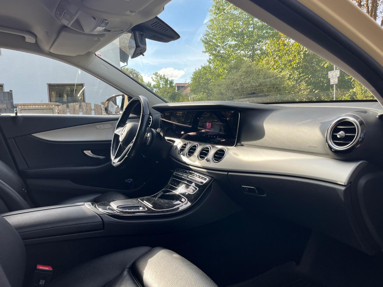 Mercedes-Benz E 220 d Limosine Taxi | TÜV 06/27 - Top Zustand