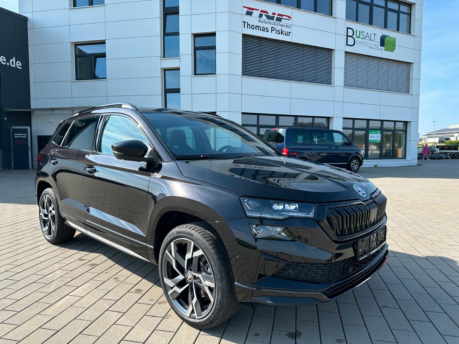 Skoda Karoq 2.0l TSI DSG 4x4 Sportline+AHK+DCC+PANO