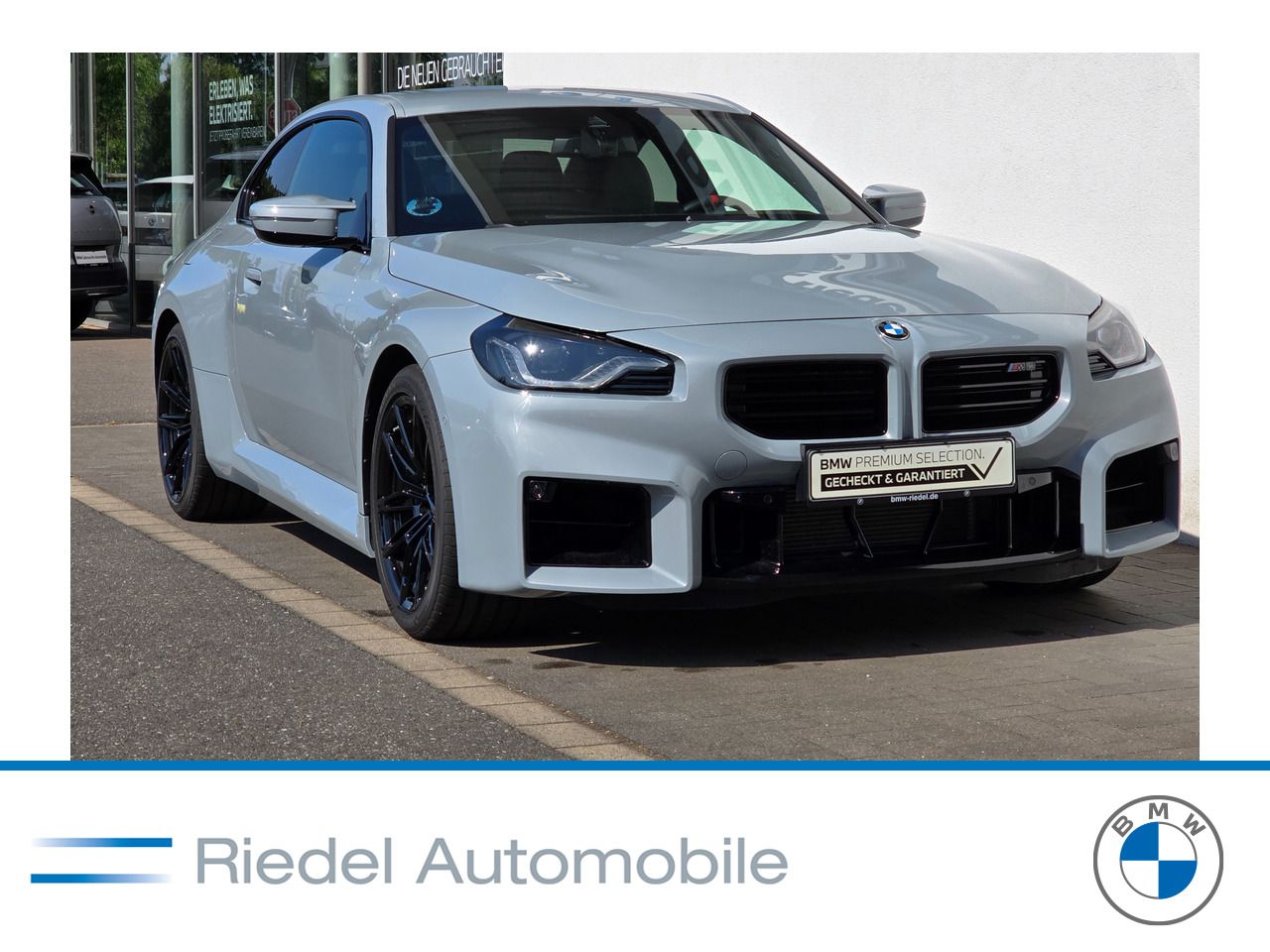 BMW M2 Coupe Head-Up Navi adapLED ab 3,49% foto 1