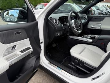2022 Mercedes-BENZ EQB photo 8
