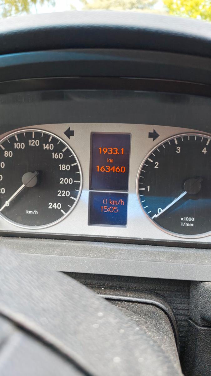 Mercedes-Benz B170 2008 — interior