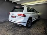 Volkswagen Tiguan 2.0 TDI Highline 4M, R LINE, HUD,PANO,ACC - Volkswagen Tiguan R line mit Diesel-Antrieb