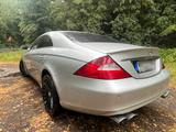 Mercedes-Benz Mercedes CLS 500 Benzin V8 - Mercedes-Benz CLS 500 aus 2005