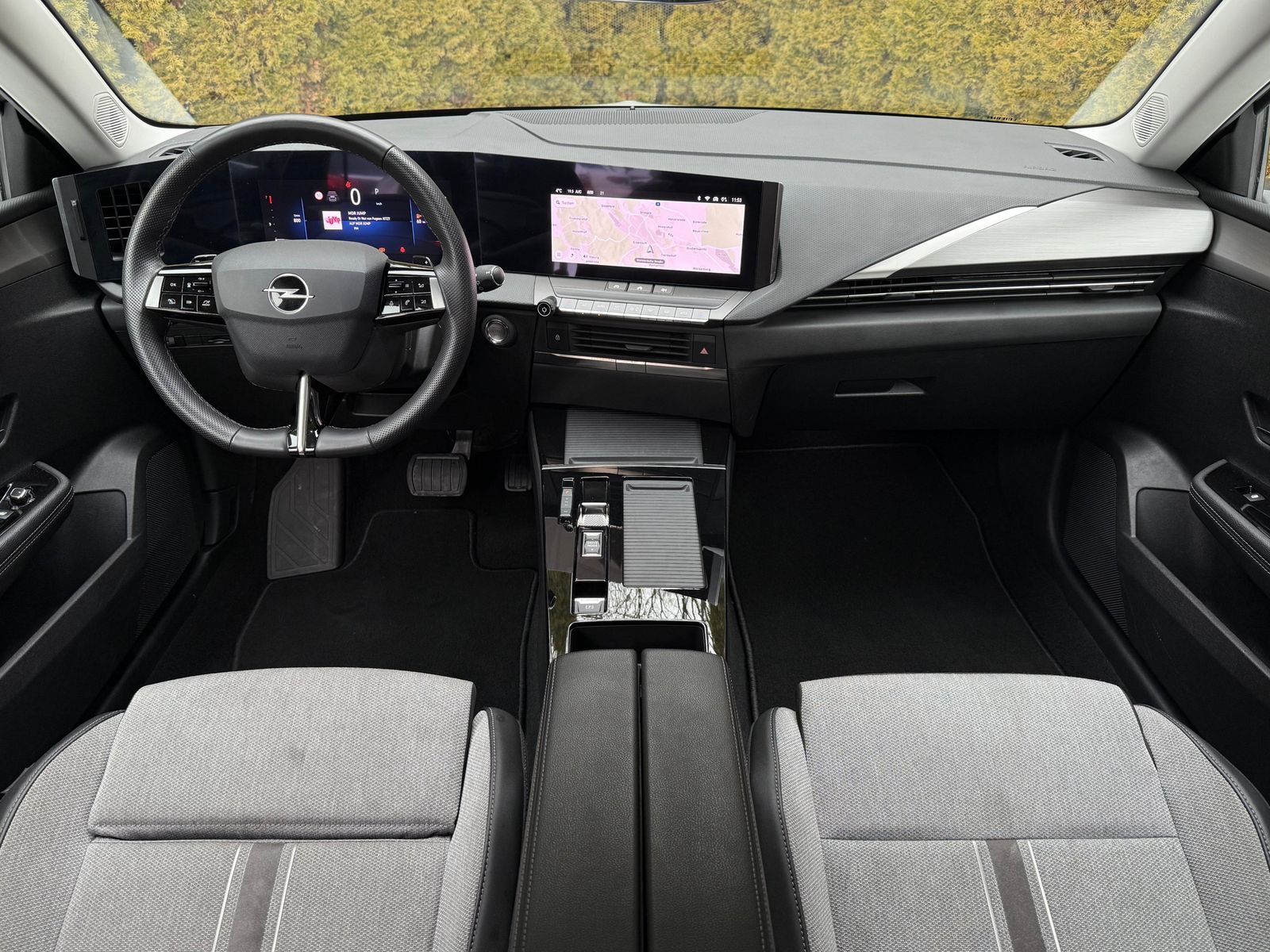 Fahrzeugabbildung Opel Astra L 1.2 Aut. Elega LED+NAV+ACC+KAM+DAB+CARPL