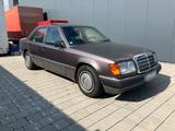Mercedes-Benz Mercedes Benz 220E W124, Scheckheft, HU/AU... - Mercedes-Benz 220: W124
