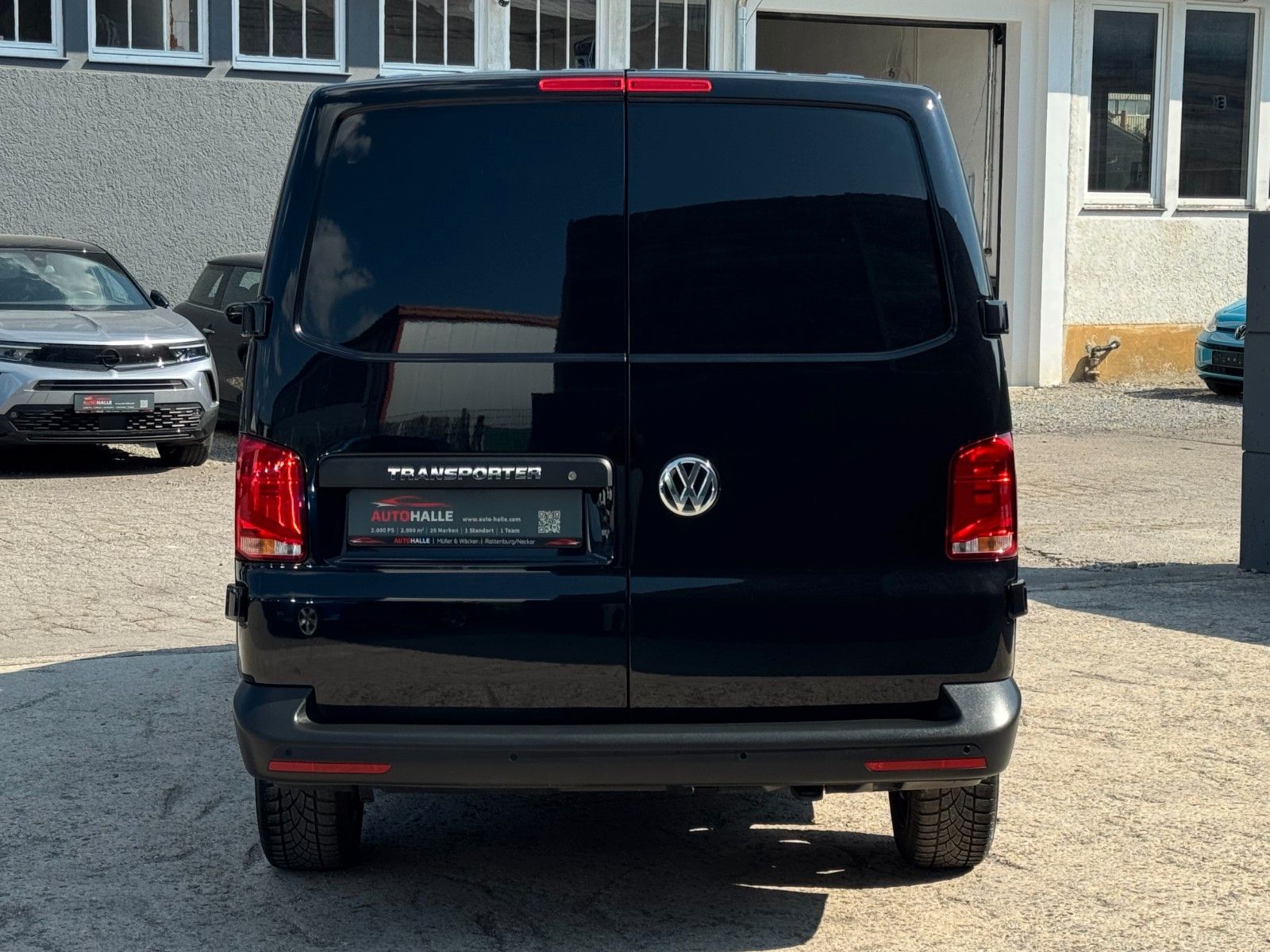 Fahrzeugabbildung Volkswagen T6.1 Transporter Kurz 2.0 TDI DSG CarPlay Navi