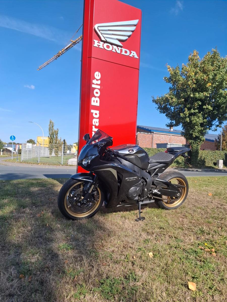 Honda Frühlingspreis - CBR1000RR Fireblade SC59