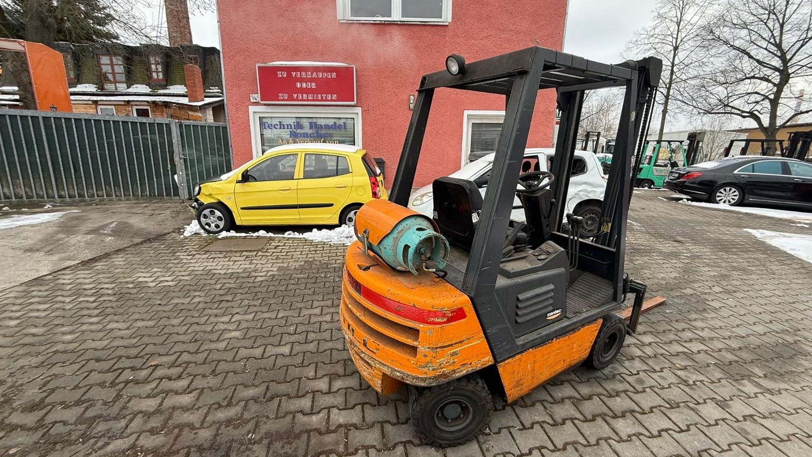 Still M15 T. SEITENSCHIEBER