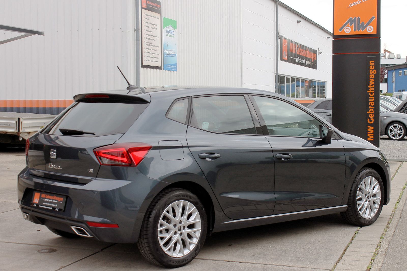 Fahrzeugabbildung SEAT Ibiza 1.0 TSI DSG FR-Line Temp. PDC KAM LED SHZ