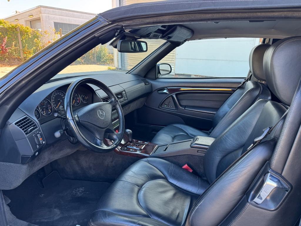 Mercedes-Benz SL 320