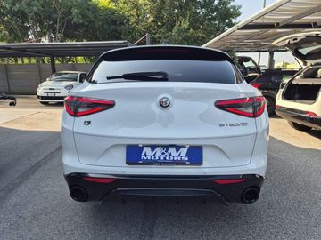 Alfa-Romeo Stelvio - 6