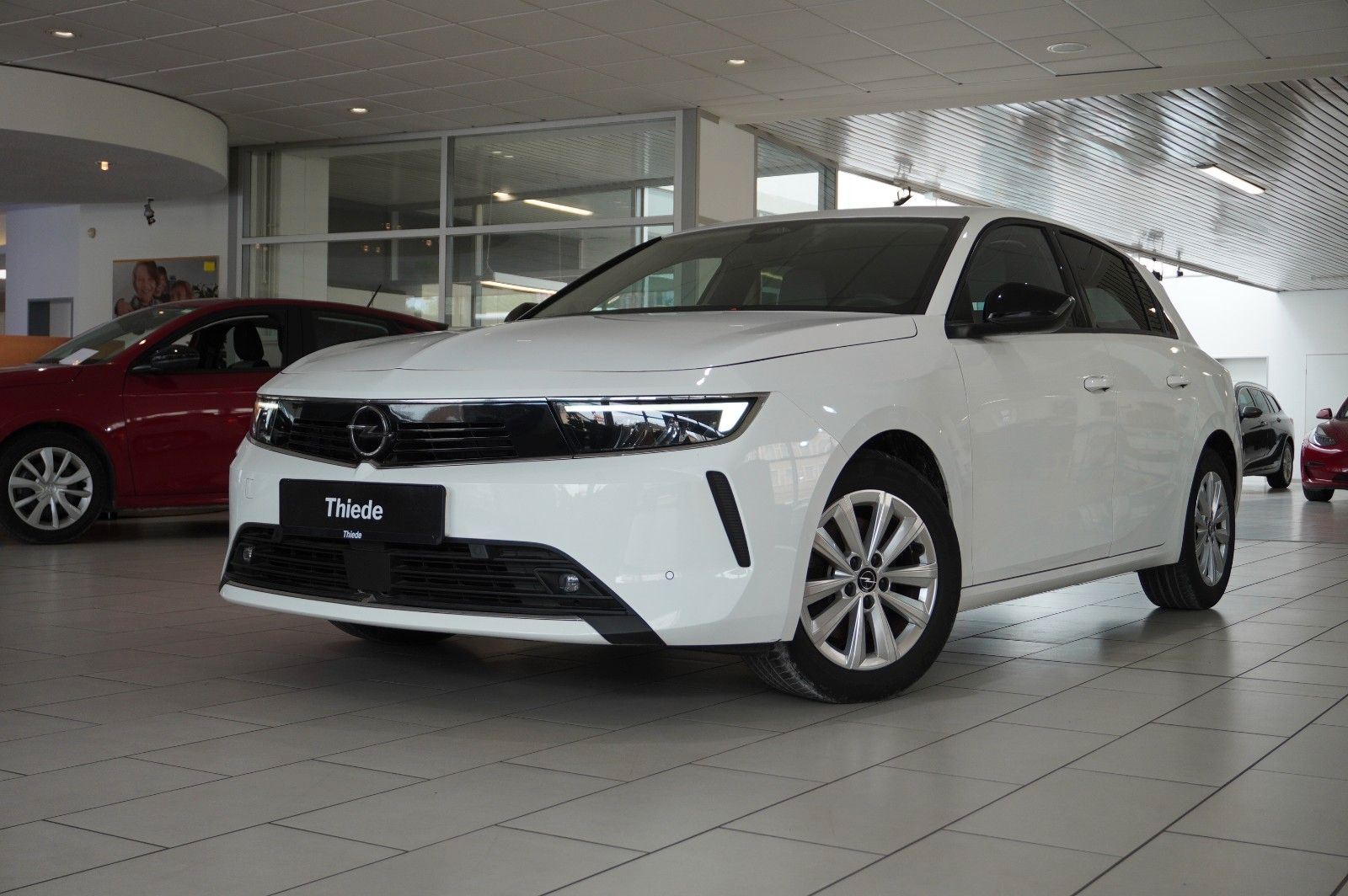 Fahrzeugabbildung Opel Astra L Lim. 1.5D BUSINESS EDIT. NAI/LED/KAMERA