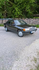 Mercedes-Benz Mercedes W201 190D 2,0 mit neuen TÜV und H... - Mercedes-Benz 190 mit Diesel-Antrieb: Limousine, 190d W201
