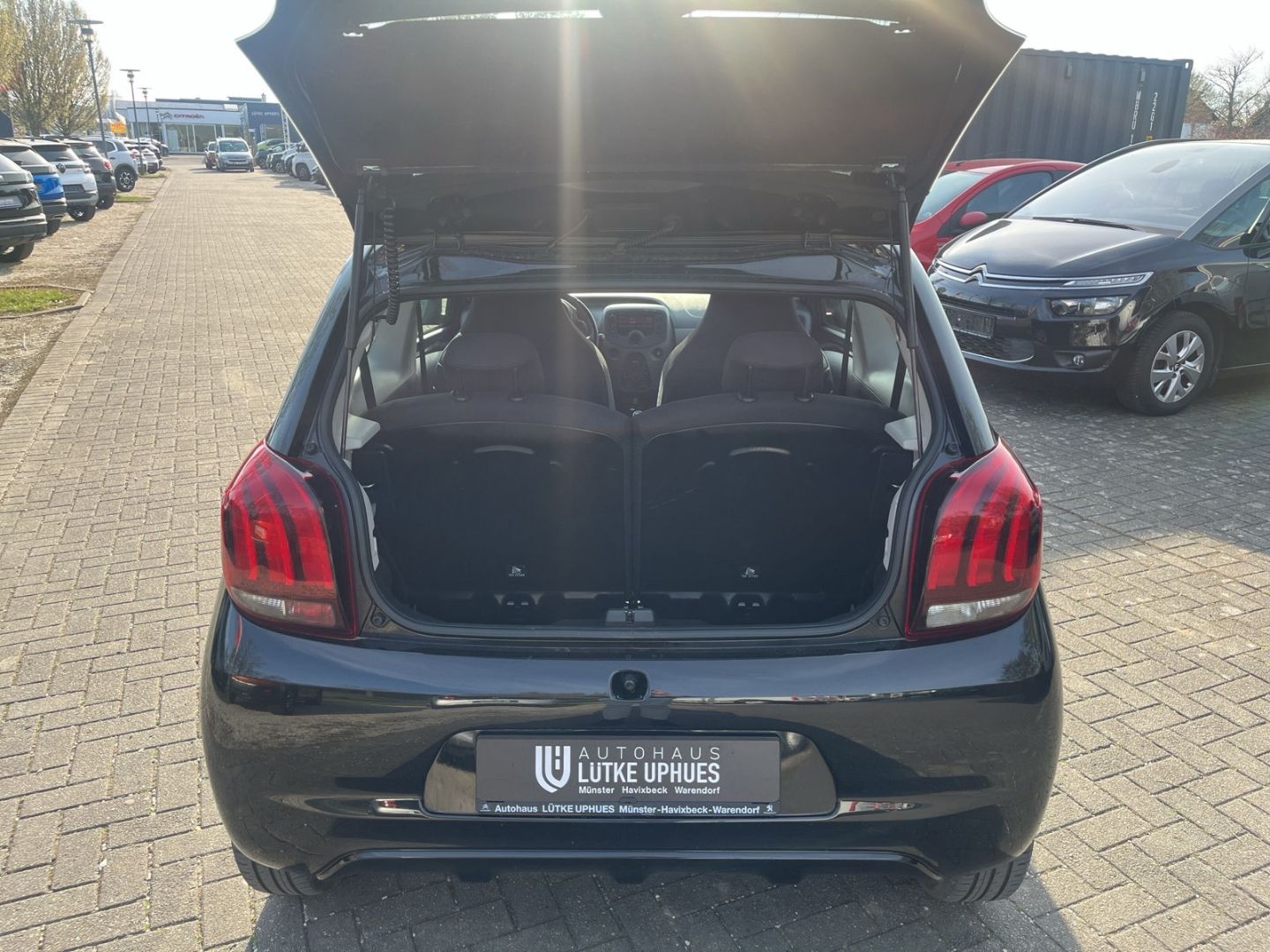 Fahrzeugabbildung Peugeot 108 1.0 TOP! Active VTi 72 SHZ Notbremsass.