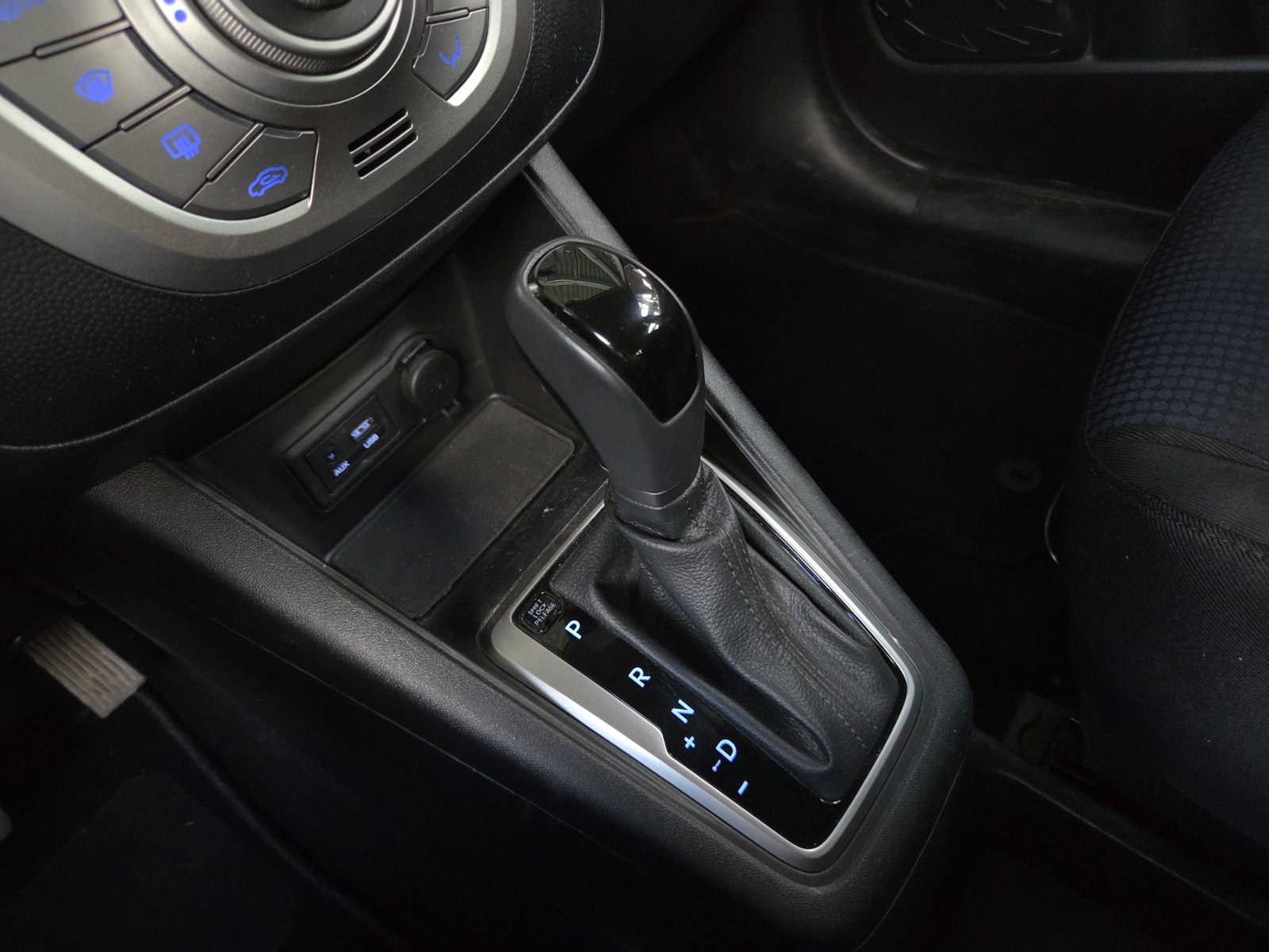 Fahrzeugabbildung Hyundai ix20 Space AHK KLIMA SHZ GRA ALU