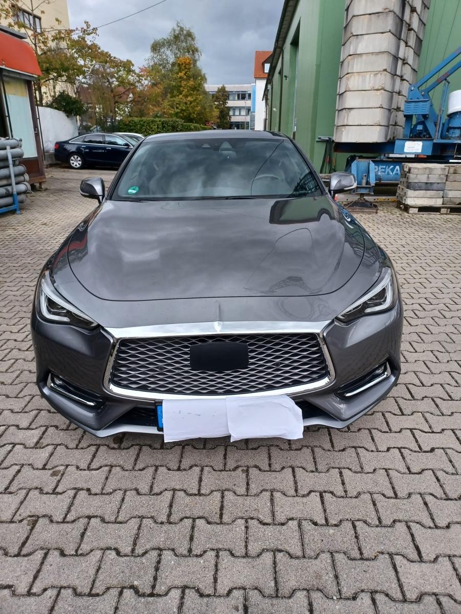 Infiniti Q60 3.0l AWD V6 405 PS