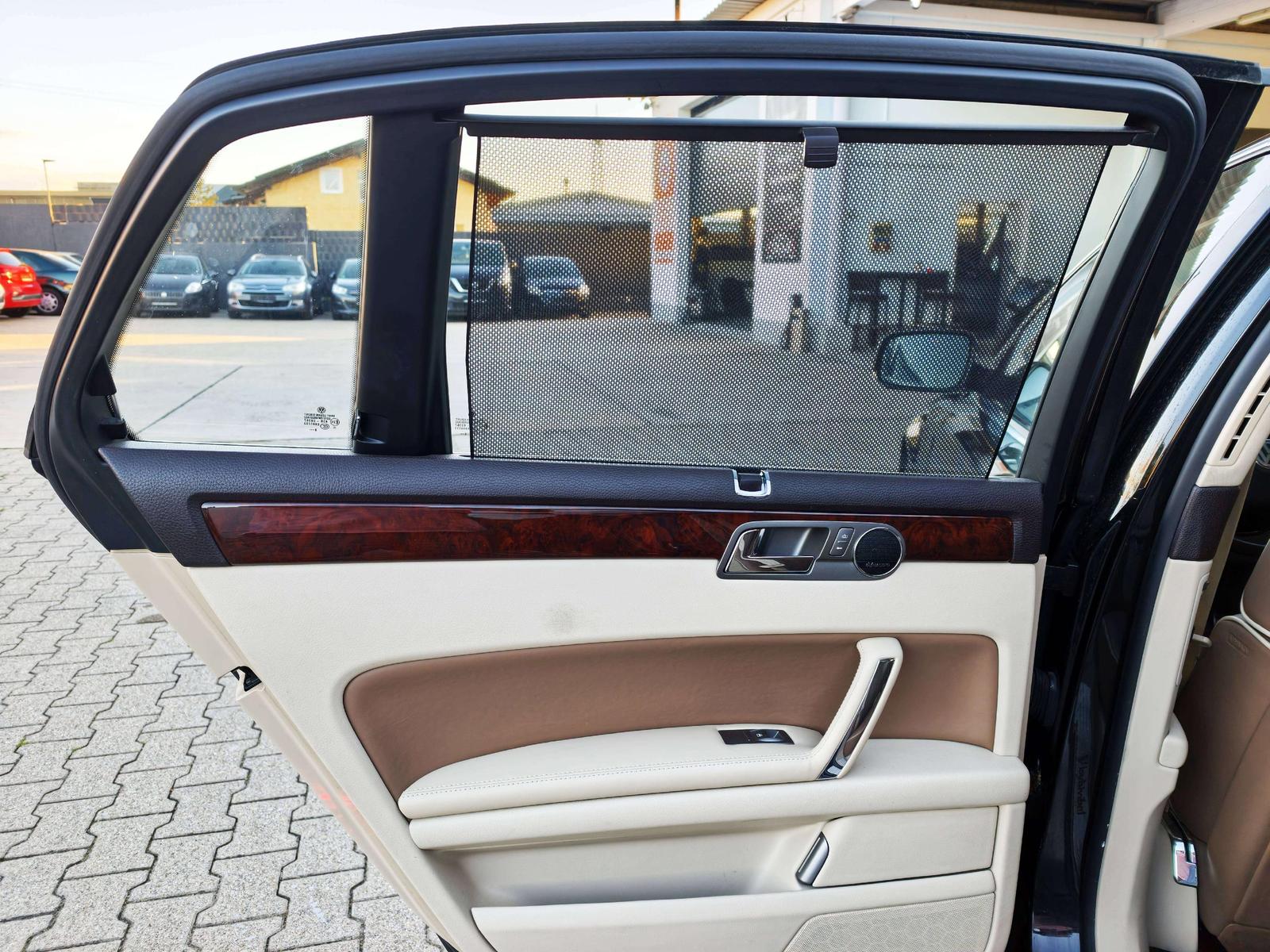Volkswagen Phaeton TÜV Neu Kamera Navi Sitzheiz. LEDER Xeno