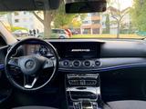 Mercedes-Benz E 220 d AMG Line, 360°,19 Zoll,KeylessGo,82Tkm - mit Diesel-Antrieb: 1.8