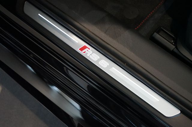 Audi RS6 | Ceramic | 305 | B&O Advanced | Pano | VOLL