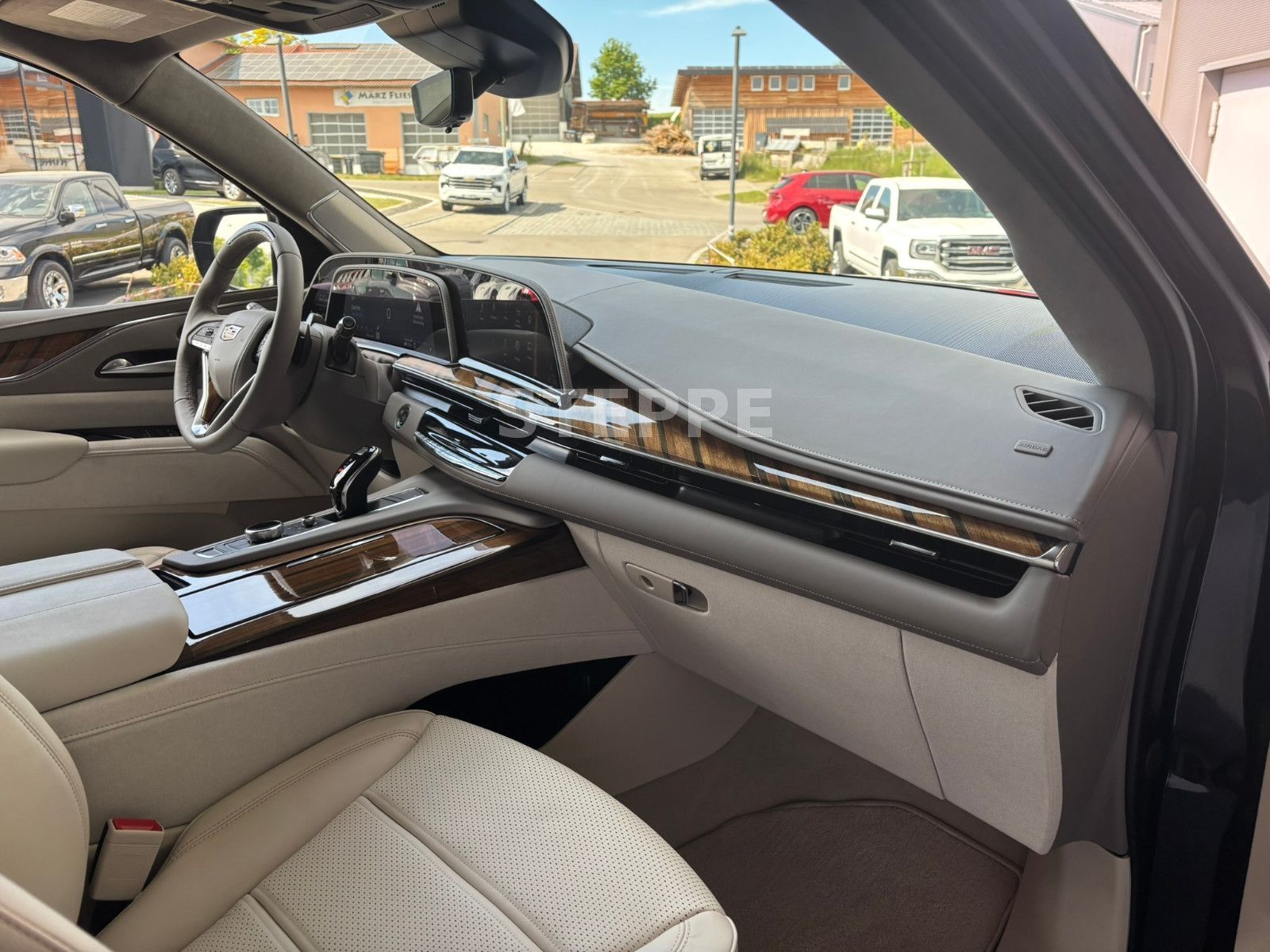 Cadillac Escalade 6.2 V8 ESV Sport Platinum EU-Navi AHK