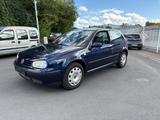 Volkswagen Golf 1.6 AUTO EDITION - Volkswagen Golf aus 2000: 1.6