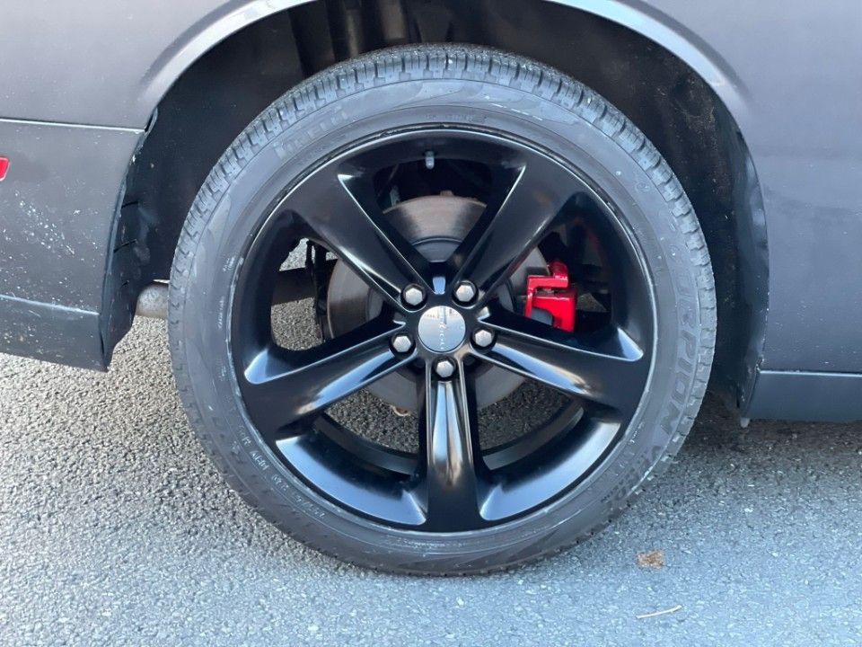 Fahrzeugabbildung Dodge Challenger 3.6 SXT 20 Zoll Kamera Black Stripes