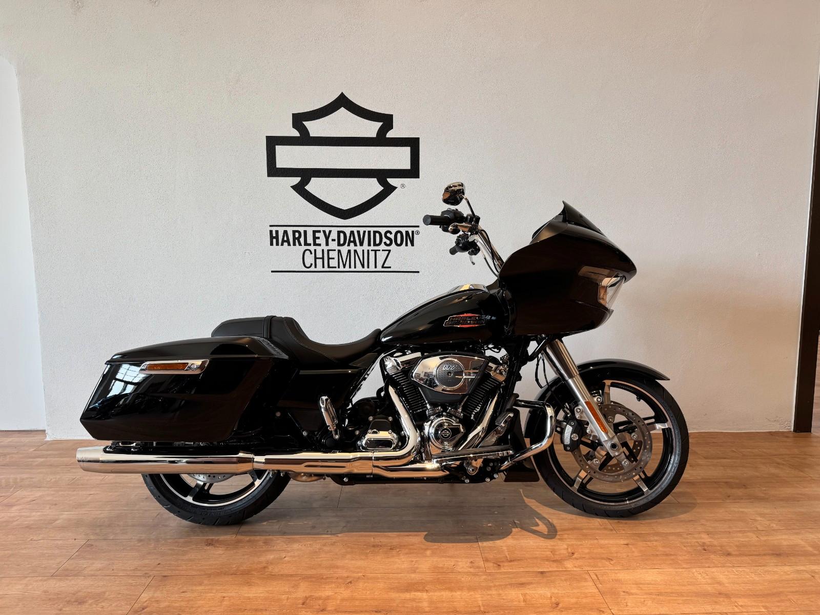 Harley-Davidson Road Glide FLTRX 117