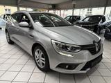 Renault Megane IV Grandtour Play TCe 130 NAVI PDC - Renault Megane Play
