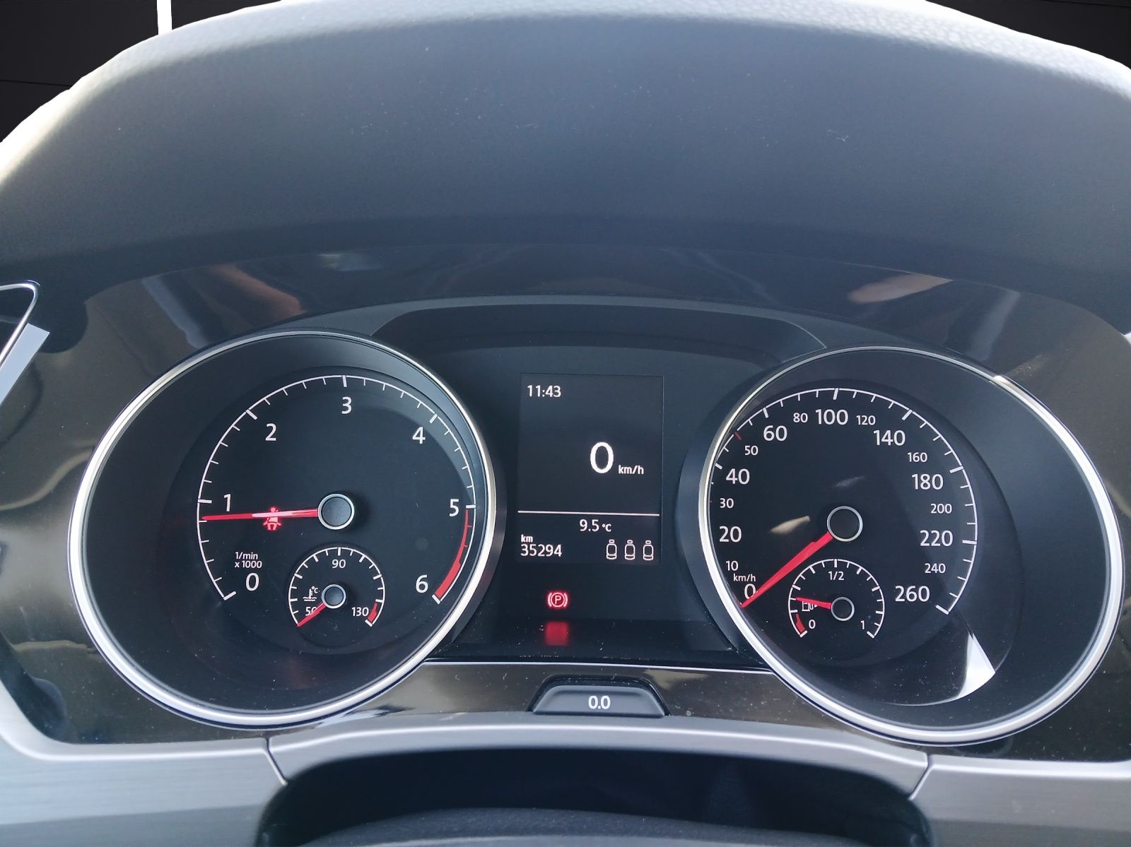 Fahrzeugabbildung Volkswagen Touran TDI Comfortline LED PDC SH LM
