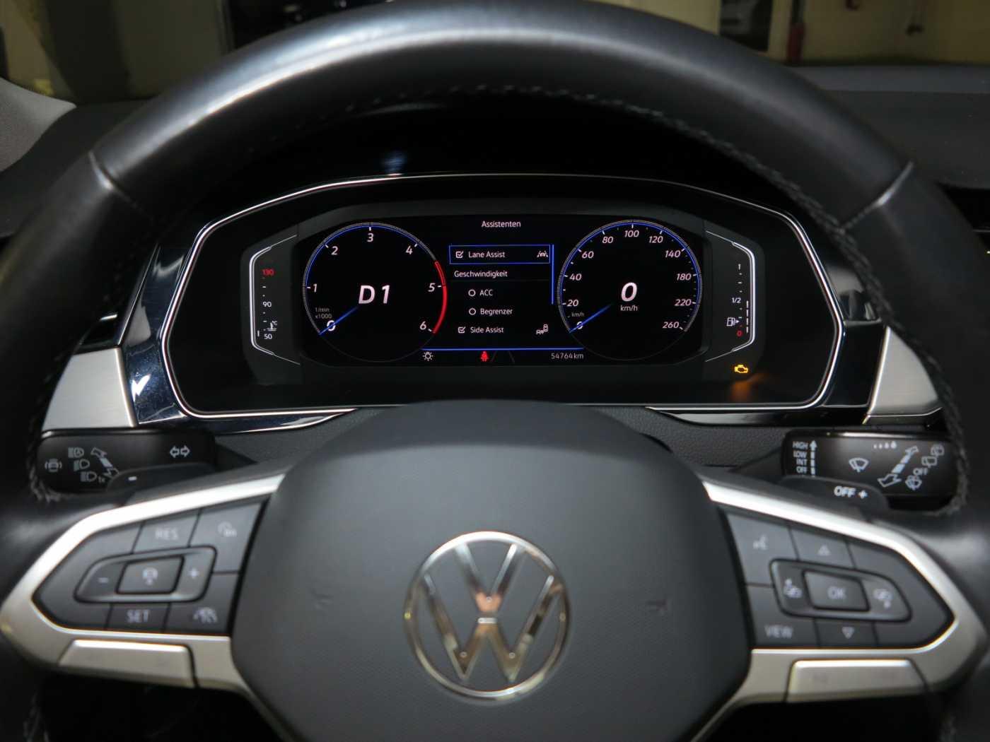 Volkswagen Passat Variant 2.0 TDI SCR DSG7 Elegance Navi
