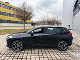 BMW X2 sDrive18i LED/Navi/PDC - Behindertengerechte BMW X2