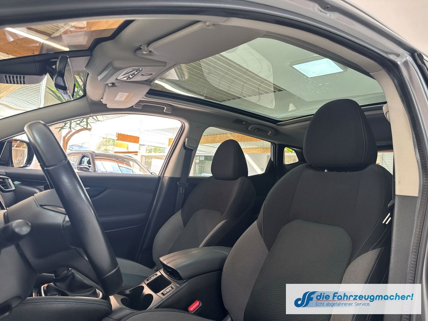 Fahrzeugabbildung Nissan Qashqai Zama Panorama Navi 360 Kamera Mehrzonenk