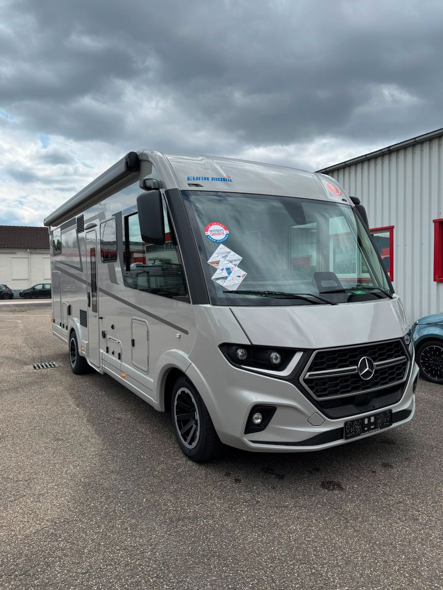 Fahrzeugabbildung Eura Mobil Integra Line 726 EF GT Delta / Hubstützen
