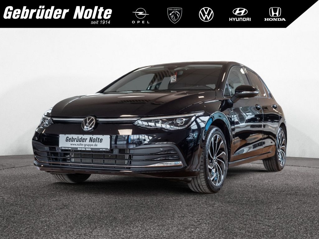 Volkswagen Golf VIII 1.5 eTSI DSG Move Plus Paket Navi LED