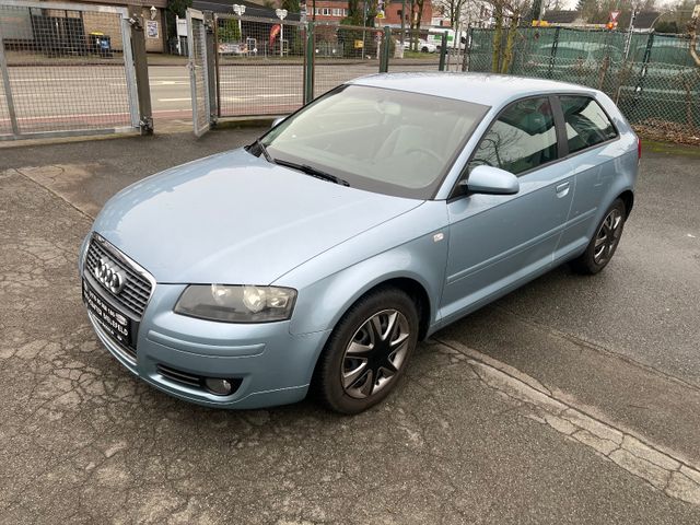 Audi A3 1.6 Attraction*EF*ESP*KLIMA*ISOFIX*GARANTIE*